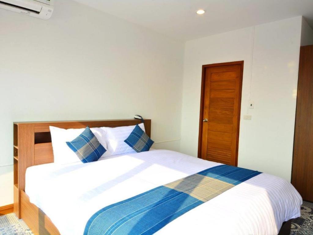 Hotel The Indigo House Phrae Zewnętrze zdjęcie
