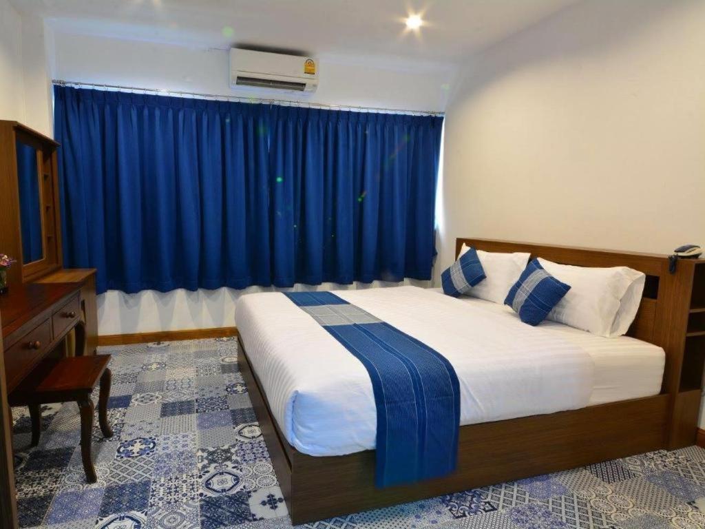 Hotel The Indigo House Phrae Zewnętrze zdjęcie